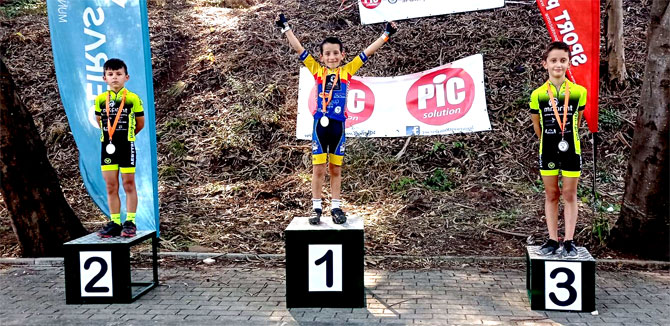 Tiago Atilano (1.º) e Thomas Lopes (3.º) em destaque no “Encontro de Escolas”(T)