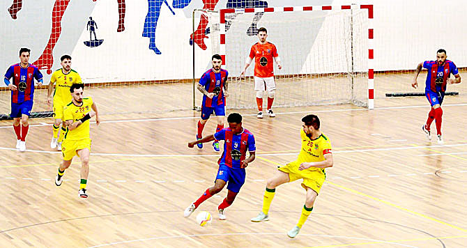 CF Sassoeiros goleia Amarense * Estoril Praia campeão distrital(T)