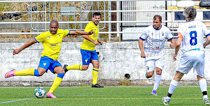 Estoril Praia e Associação da Torre disputam título de 2026 do “Torneio de Veteranos”(T)