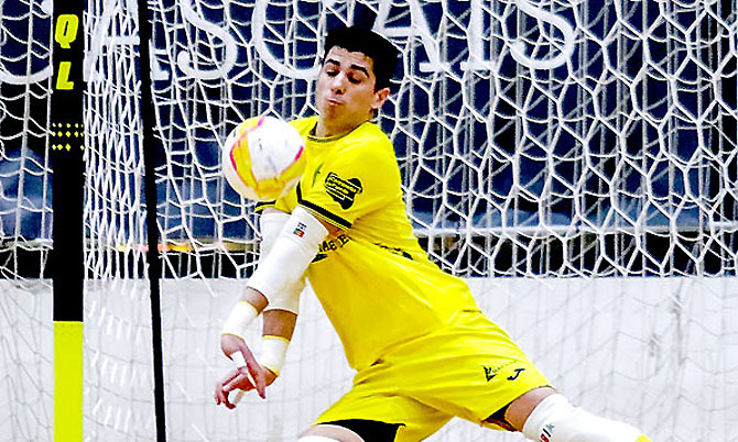 Tiago Pinto guardou a baliza à espera do golo da igualdade de David Gita(T)