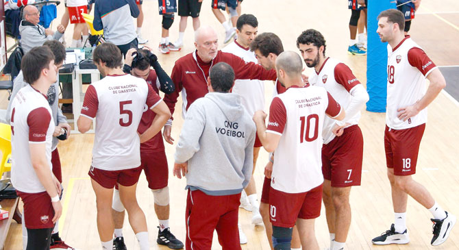 Vitória e derrota do Nacional de Ginástica, Voleibol de Oeiras vence dupla jornada(T)