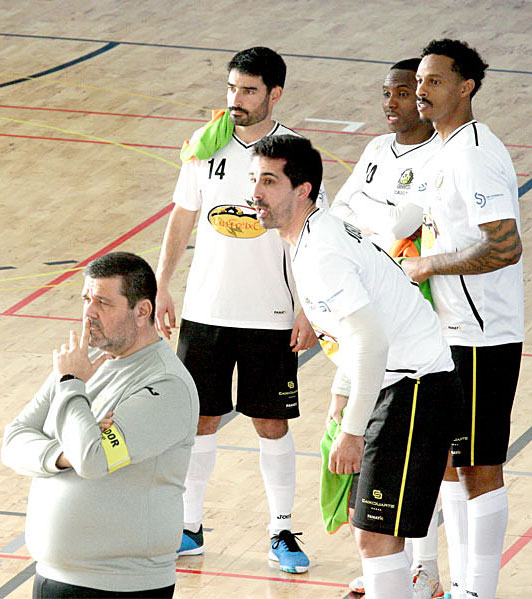 Goleada não deixa Reguilas de Tires descansado quanto à permanência(tx)